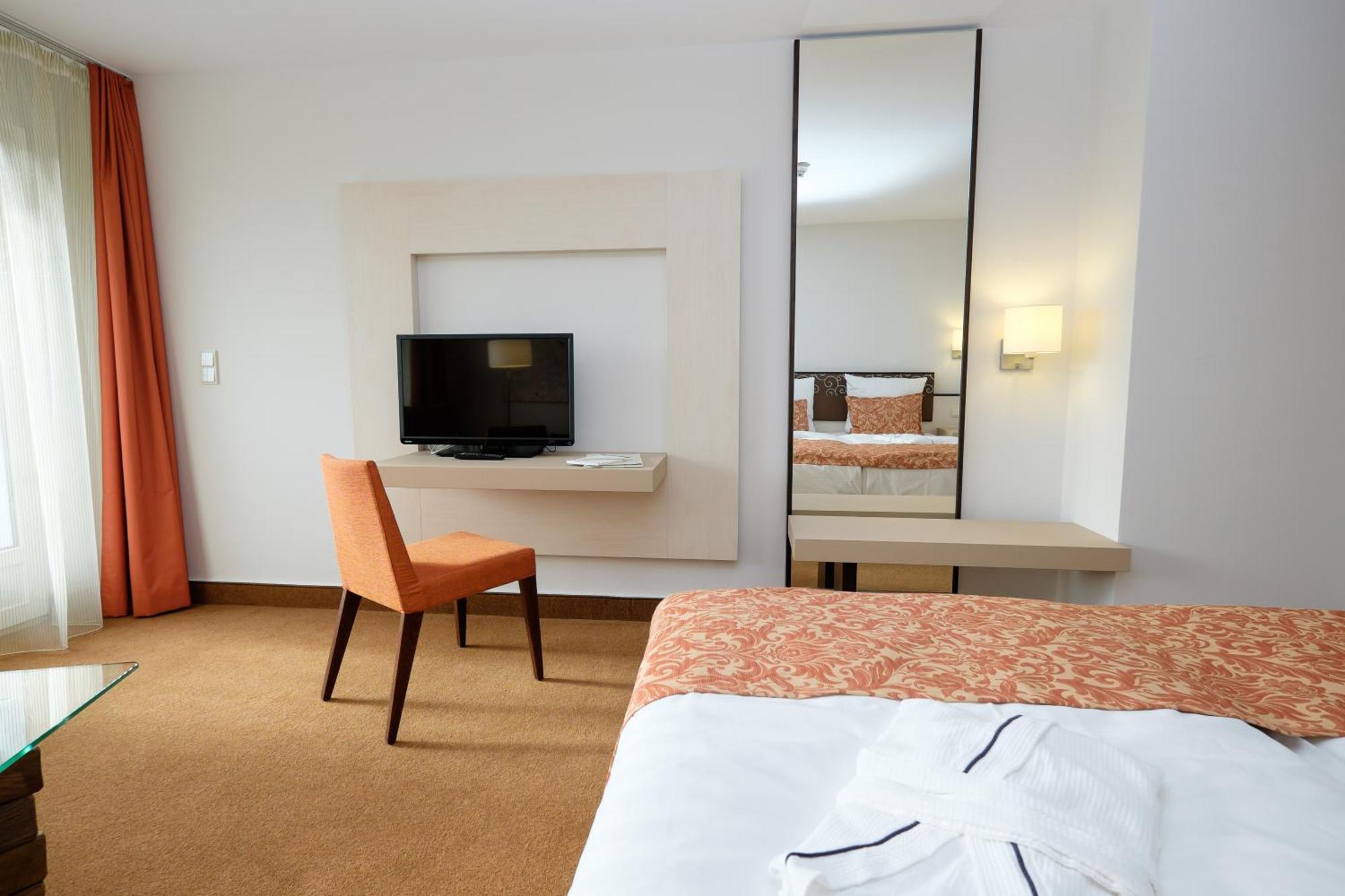 Hotel Baeren Titisee Habitación foto