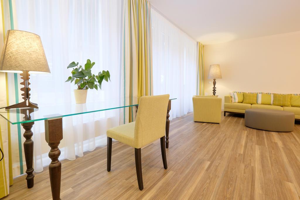 Hotel Baeren Titisee Exterior foto