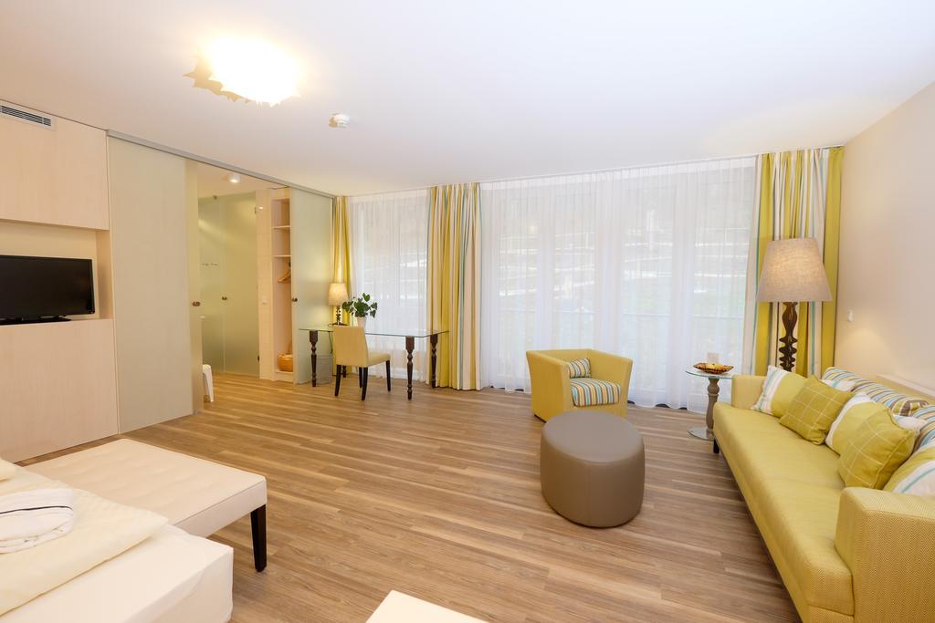 Hotel Baeren Titisee Habitación foto
